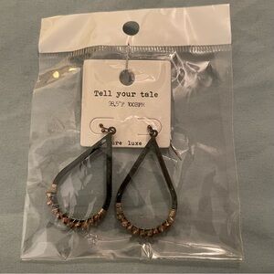 NWT Tell Your Tale Black Teardrop Earrings w/ Wire & Bronze Faceted Bead Accents